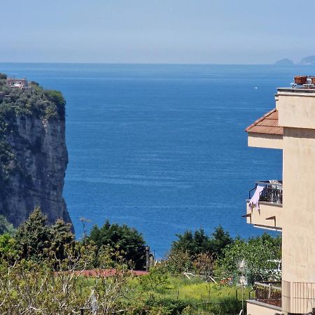 Апартаменты Savarese Luxury Palace Вико-Экуенсе Экстерьер фото