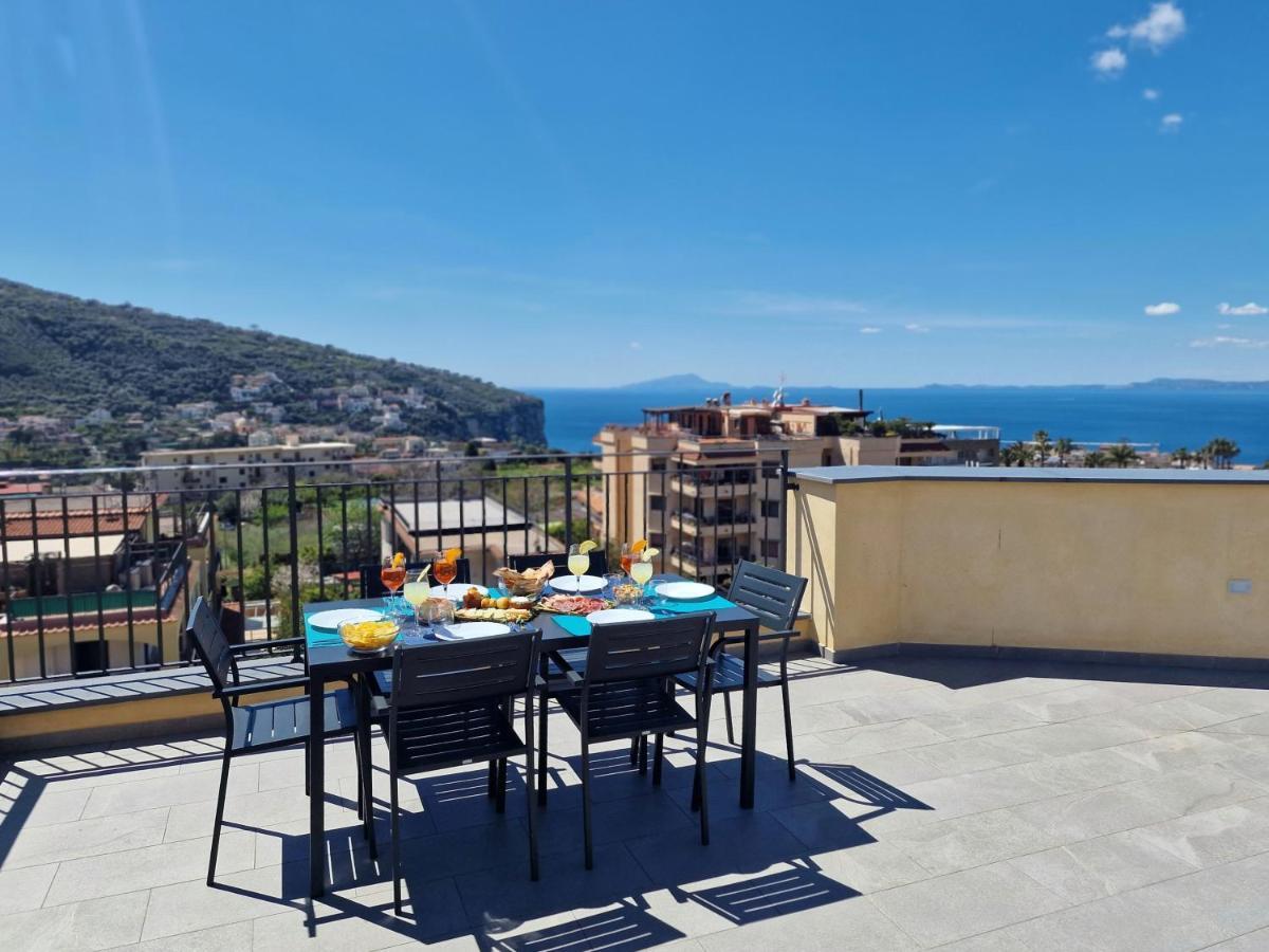 Апартаменты Savarese Luxury Palace Вико-Экуенсе Экстерьер фото