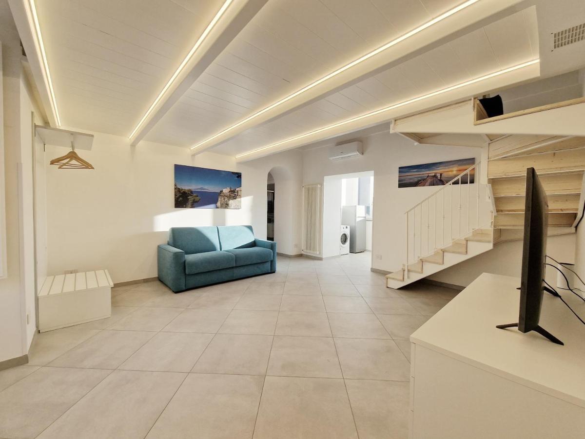 Апартаменты Savarese Luxury Palace Вико-Экуенсе Экстерьер фото